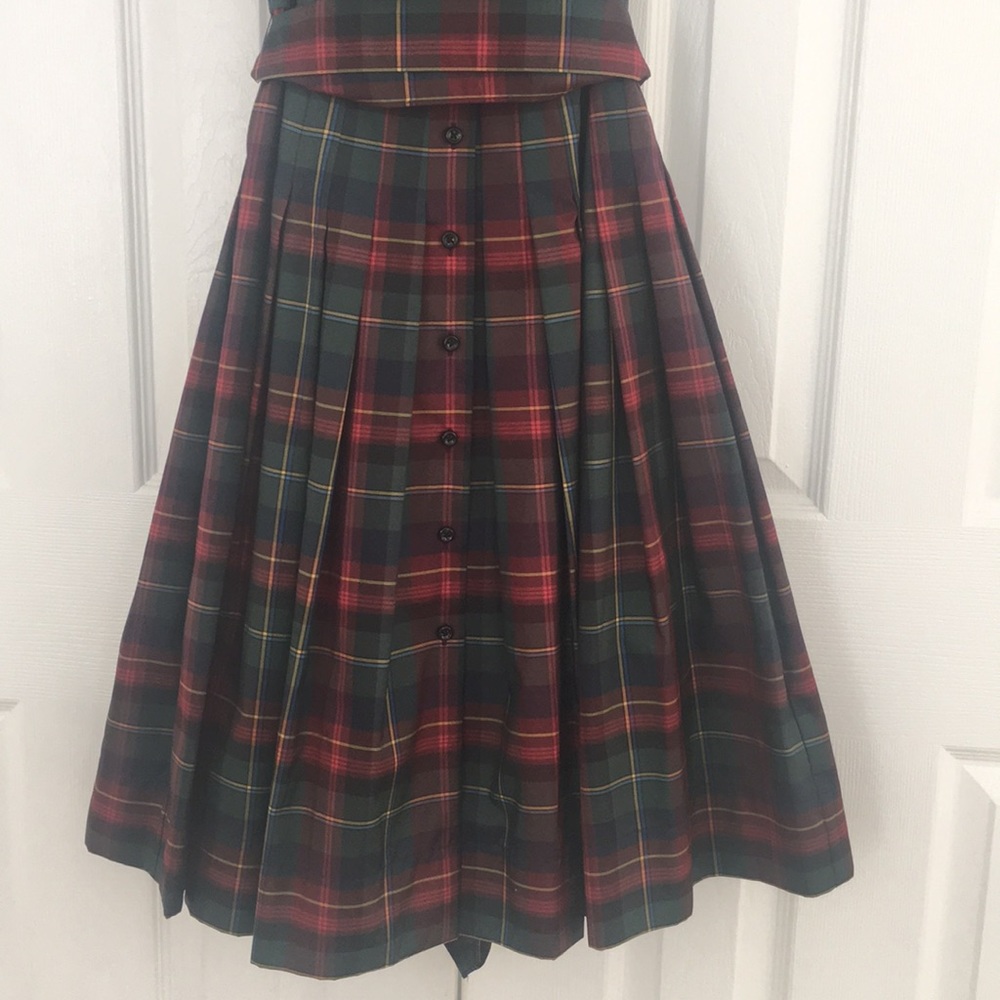 Beautiful dress - Picture 3 of 6